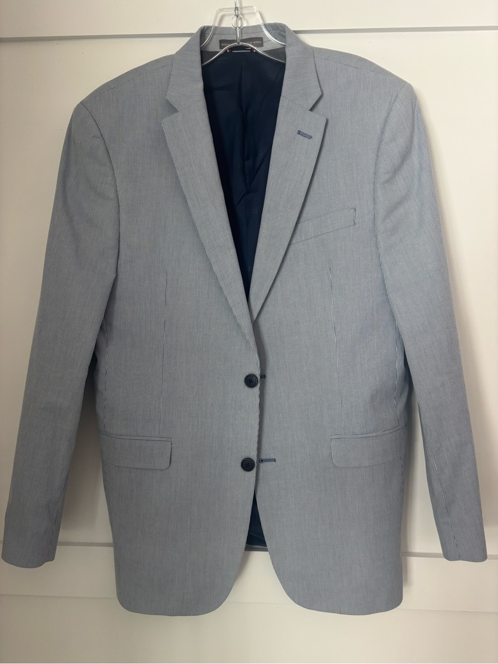 Tommy Hilfiger Light Gray Men's Two-Button Sport Coat size 40L